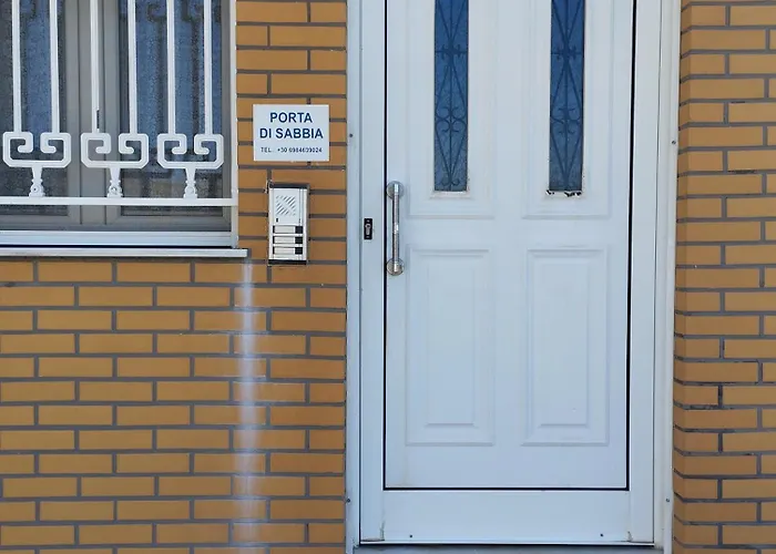 Porta Di Sabbia In Koum Kapi * Ханья